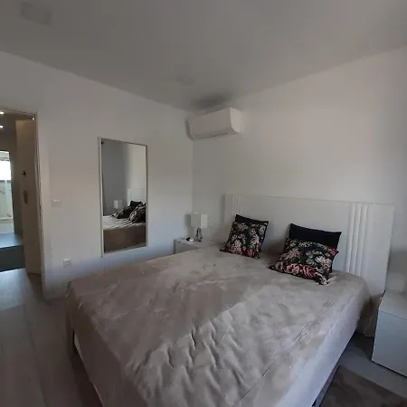 Lisbon Tagus River 2 Suites Private Pool D *