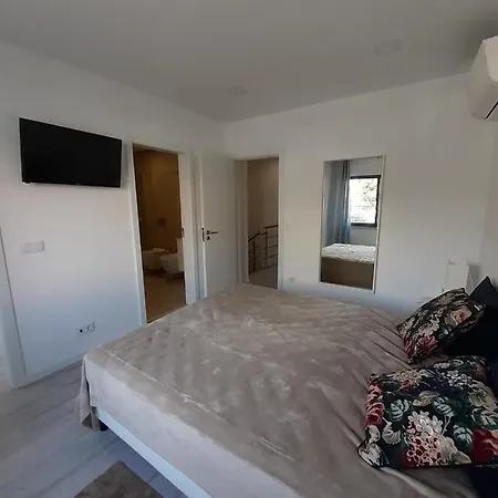 Apartman Lisbon Tagus River 2 Suites Private Pool D *