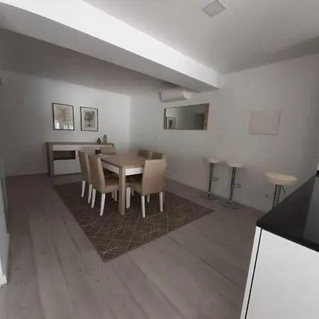Lisbon Tagus River 2 Suites Private Pool D Apartment Almada